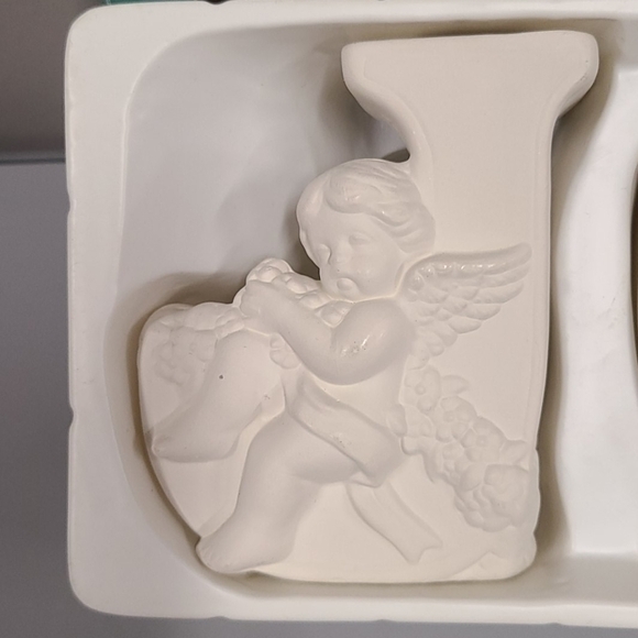 CERAMIC JOY Spellout Angel Sculptur Candle Holders - Picture 2 of 6
